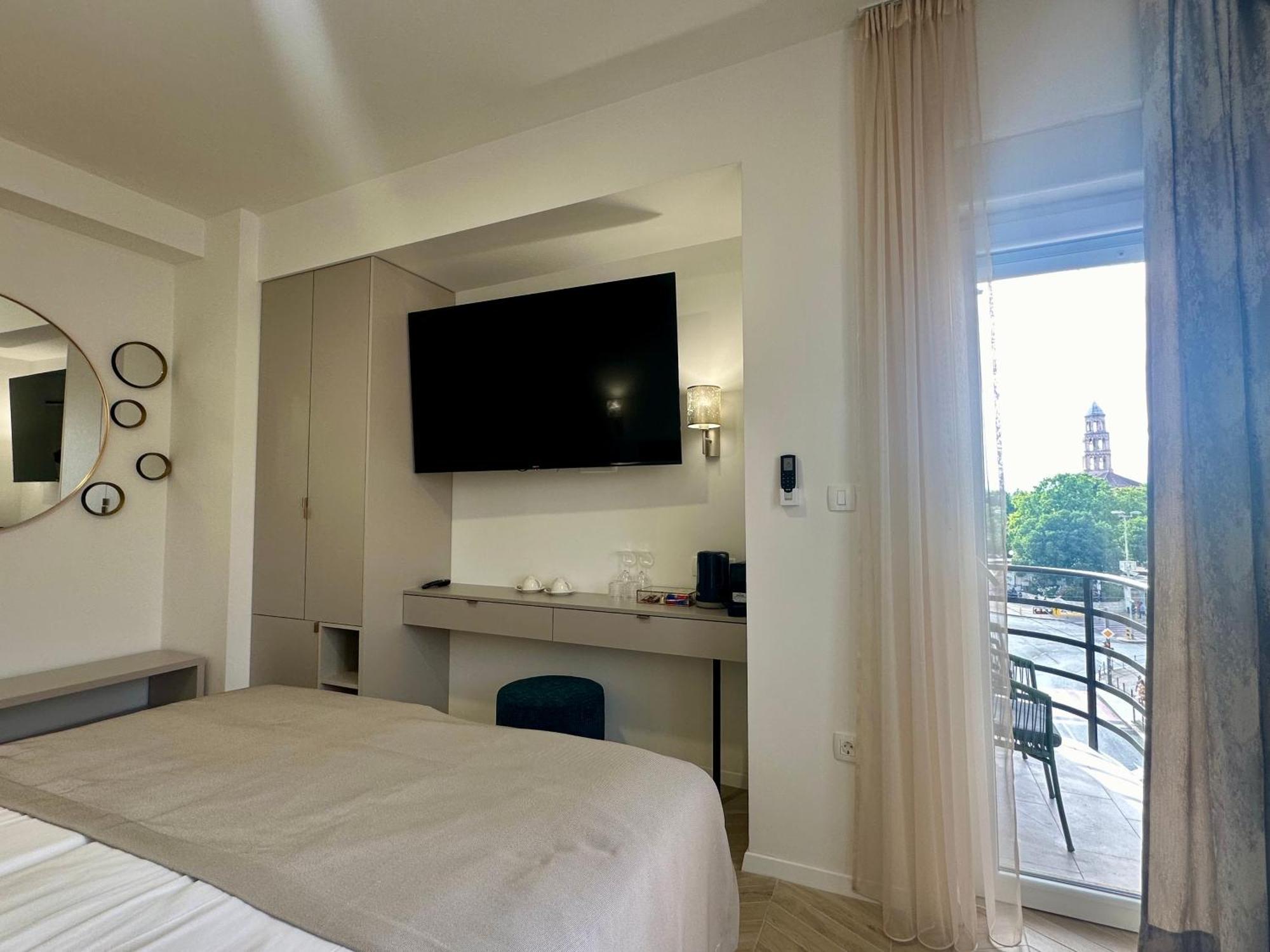Mariani Luxury Rooms In Center Split Exterior foto