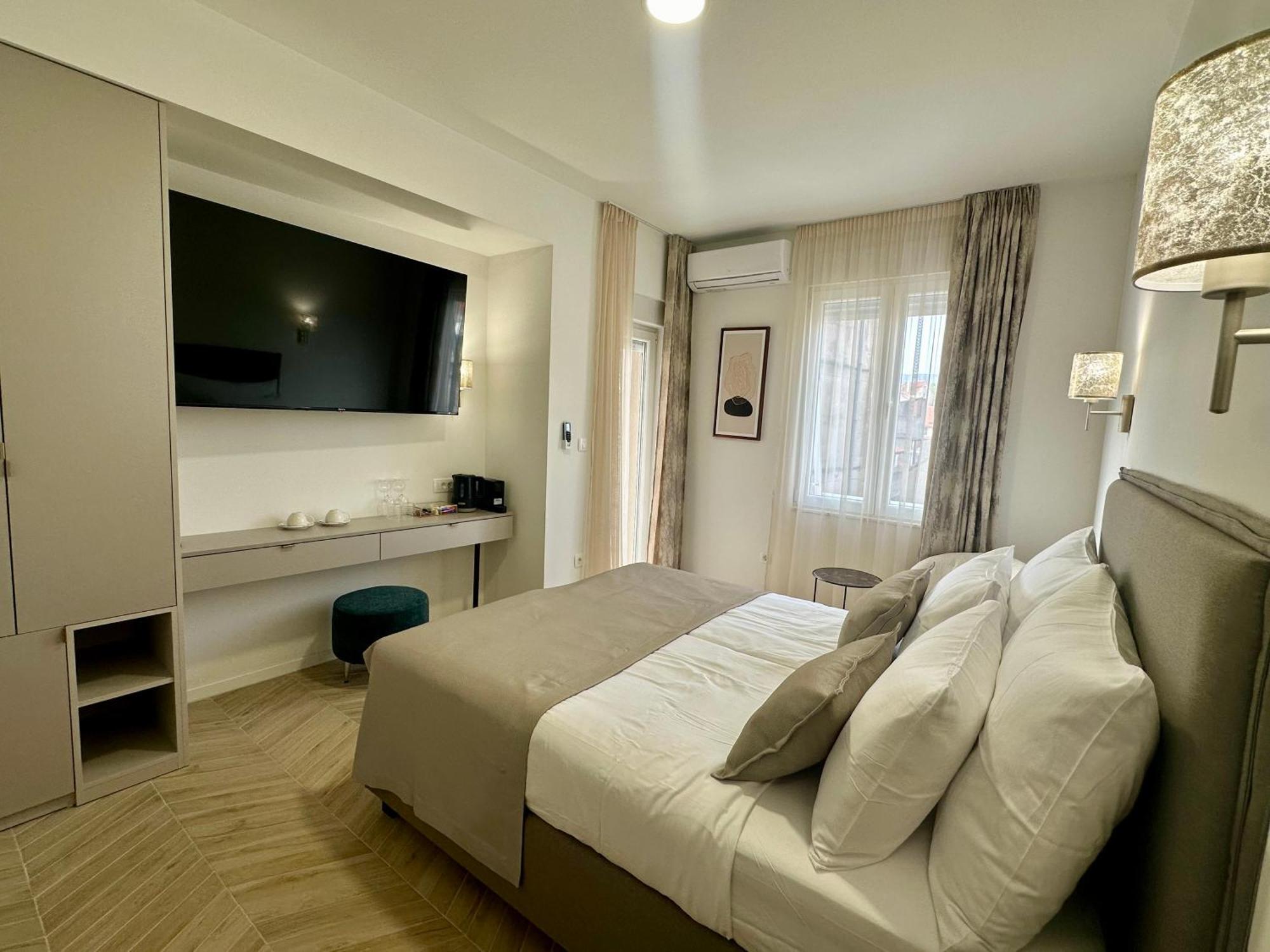 Mariani Luxury Rooms In Center Split Exterior foto
