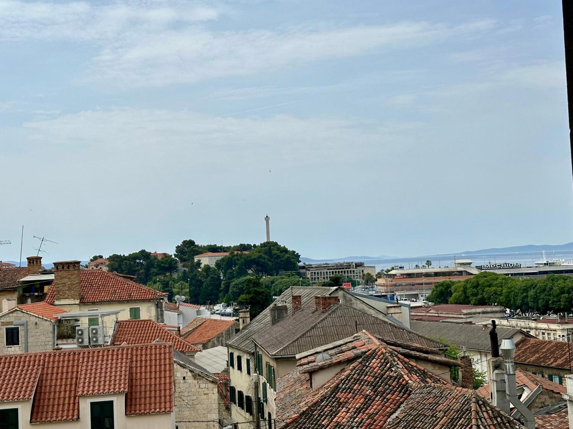 Mariani Luxury Rooms In Center Split Exterior foto