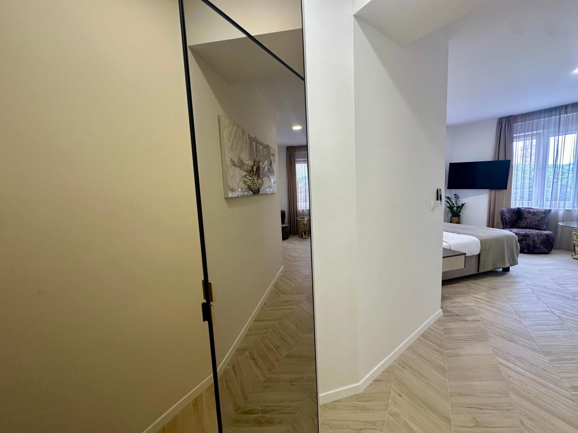 Mariani Luxury Rooms In Center Split Exterior foto